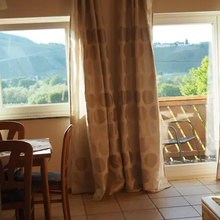 Weingut & Gaestehaus Andreas Erz Brauneberg Kamer foto