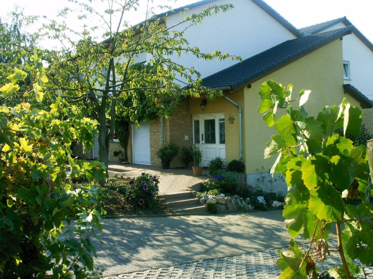 Weingut & Gaestehaus Andreas Erz * Brauneberg